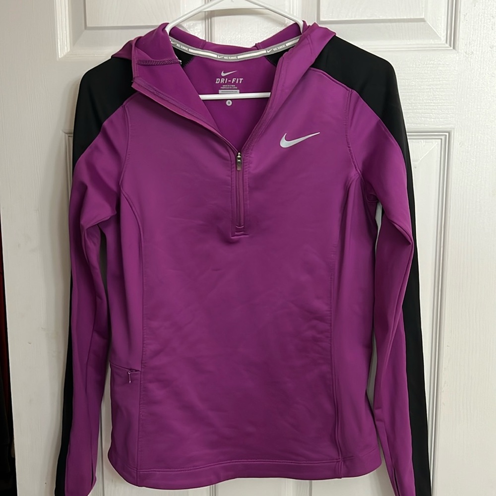 Womens size small dri-fit hoodie jogger